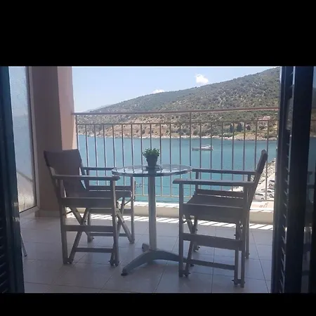 Poseidon Lägenhetshotell Agia Efimia