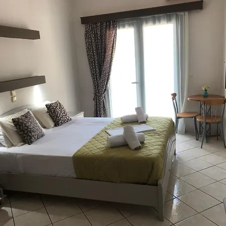 Poseidon Lägenhetshotell 3*