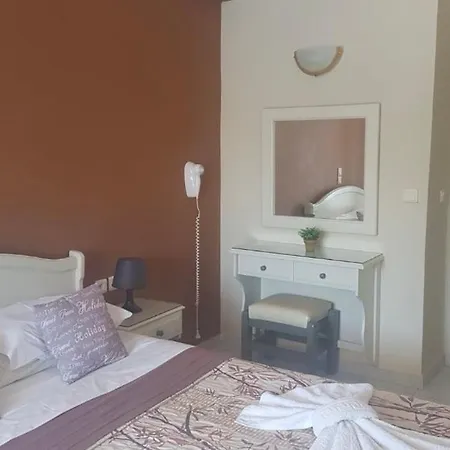 Apart Otel Poseidon Agia Efimia