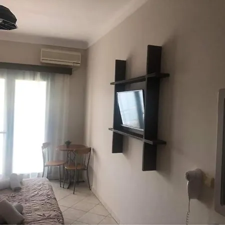 Ξενοδοχείο με διαμερίσματα Poseidon 3*